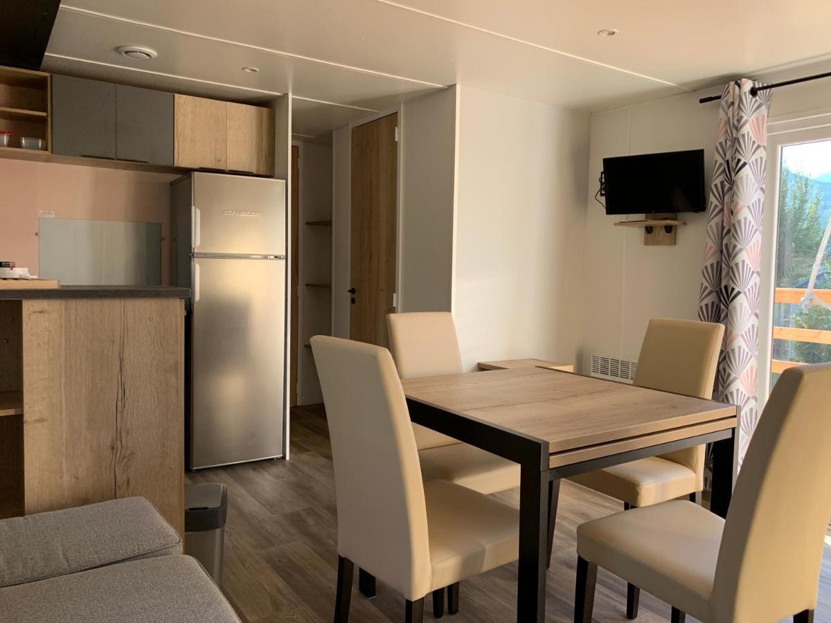 Mobilhome 3 Etoiles 埃姆布能 外观 照片